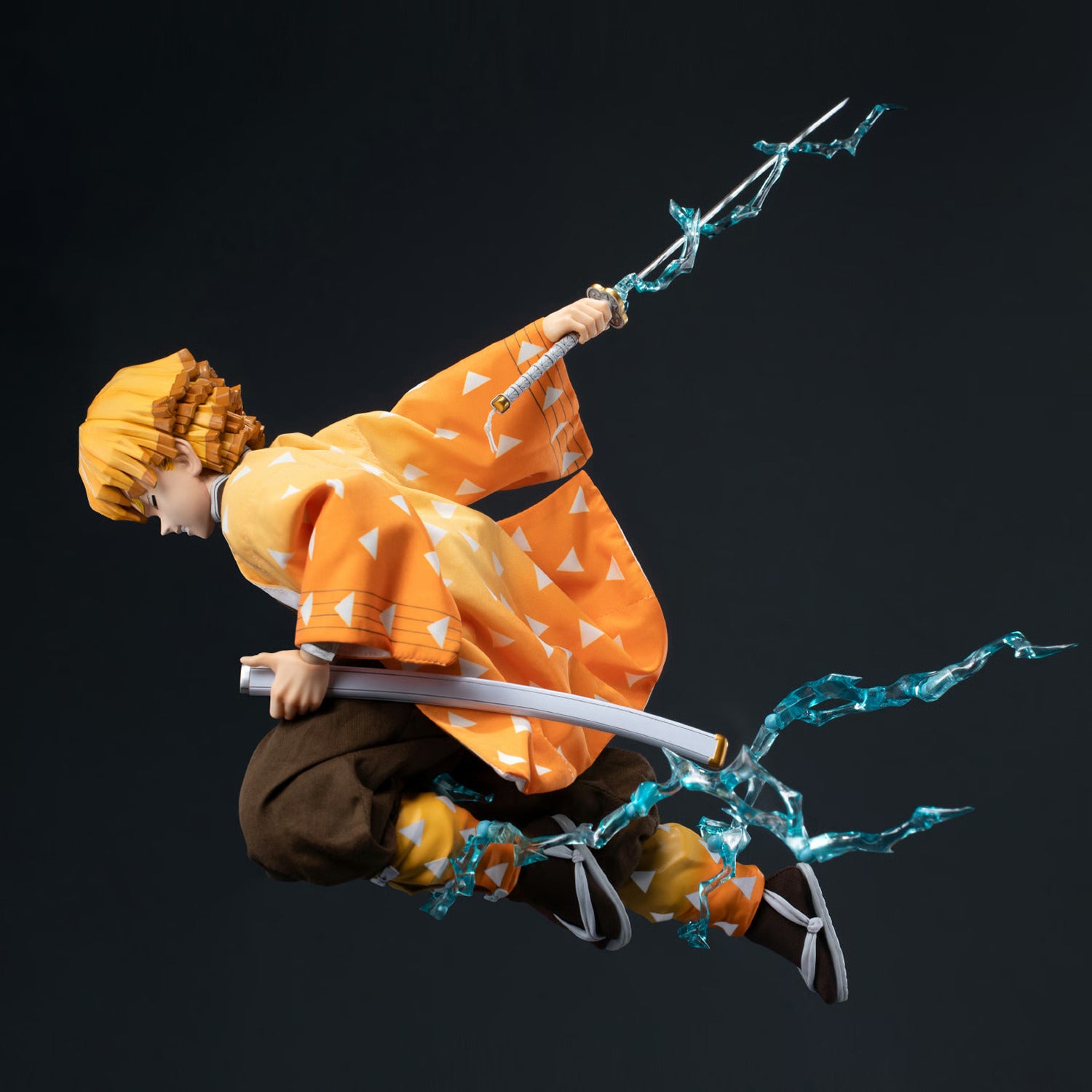 Zenitsu Agatsuma Sixth Scale Figure (PRE-ORDER)