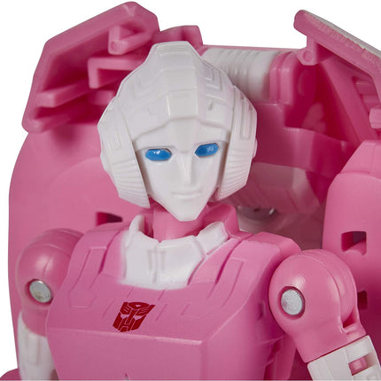 Transformers Toys Generations War for Cybertron: Kingdom Deluxe WFC-K17 Arcee Action Figure