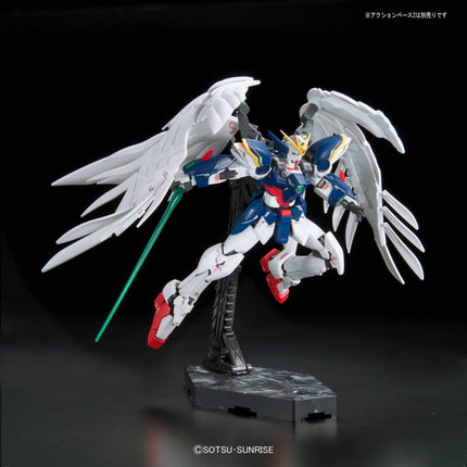 Bandai Hobby 1/144 RG #17 - Gundam Wing Endless XXXG-00W0 Wing Gundam Zero EW Model Kit