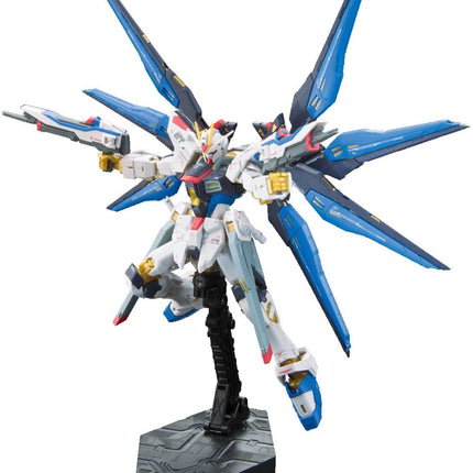 Bandai Hobby 1/144 RG #14 - Gundam Seed Destiny - ZGMF-X20A Strike Freedom Gundam Model Kit