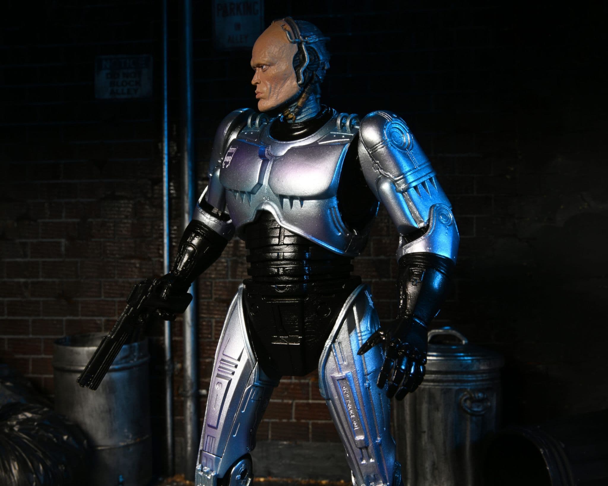 RoboCop: Ultimate RoboCop - 7" Scale Action Figure