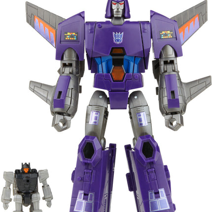 Transformers Generations Selects Legacy Voyager Cyclonus and Nightstick