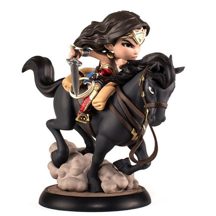 Quantum Mechanix QMx Wonder Woman Q-Fig Max diorama