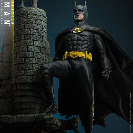 1989 Batman (Deluxe Version) Sixth Scale Figure (MMS693)