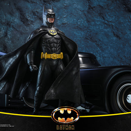 1989 Batman (Deluxe Version) Sixth Scale Figure (MMS693)