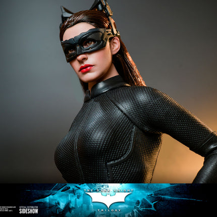 Catwoman Sixth Scale Figure (MMS627)