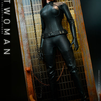 Catwoman Sixth Scale Figure (MMS627)