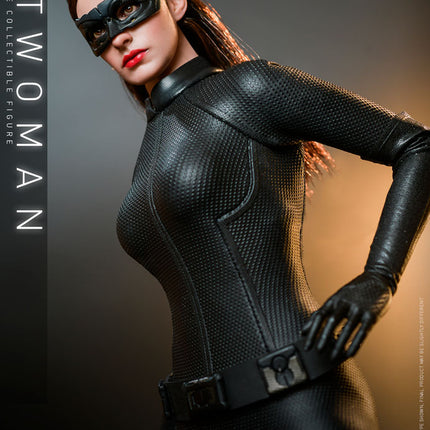 Catwoman Sixth Scale Figure (MMS627)